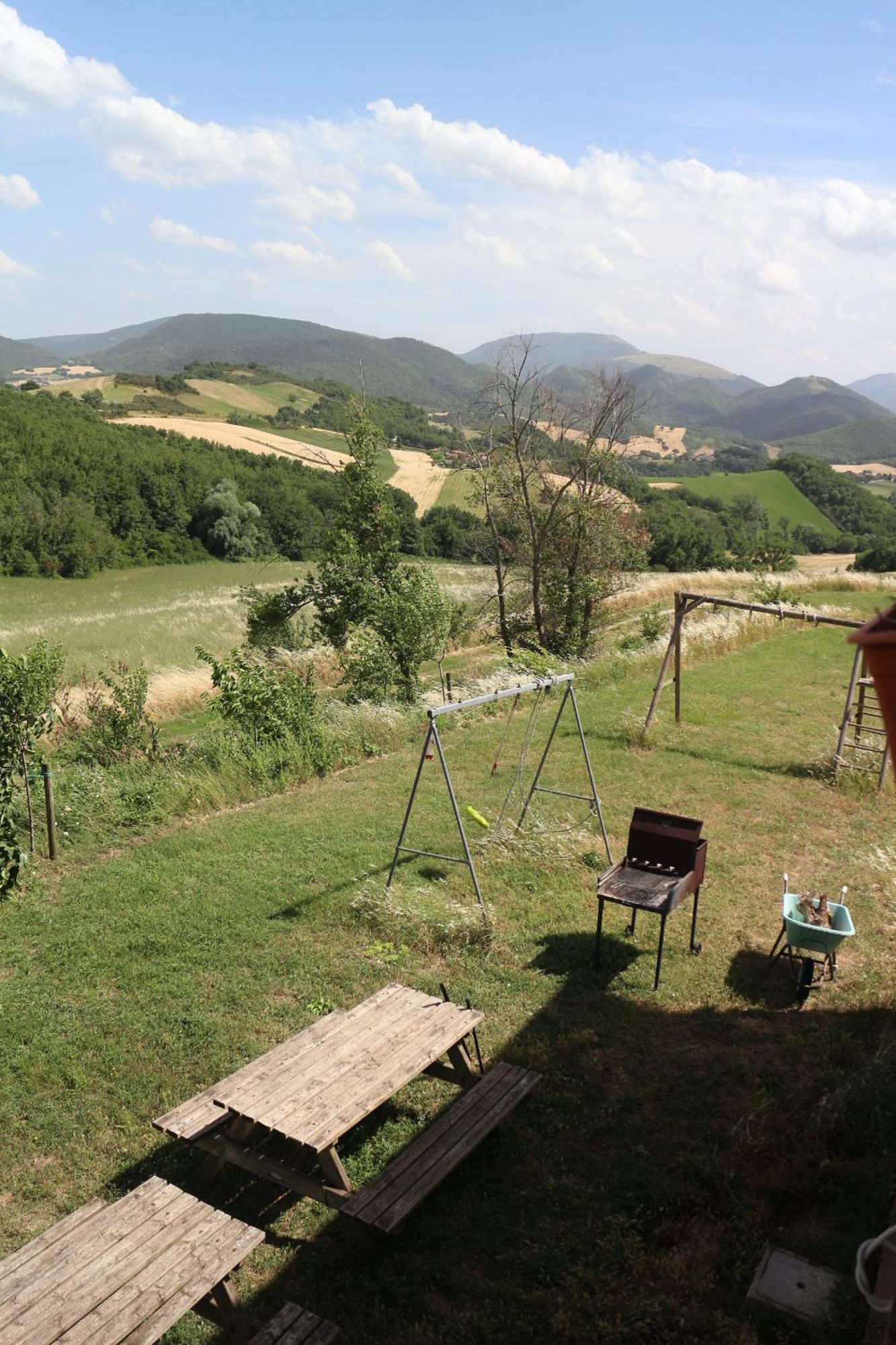 Вилла Antica Dimora Italiana Фабриано Экстерьер фото